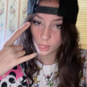 Meet your Posher, Annie